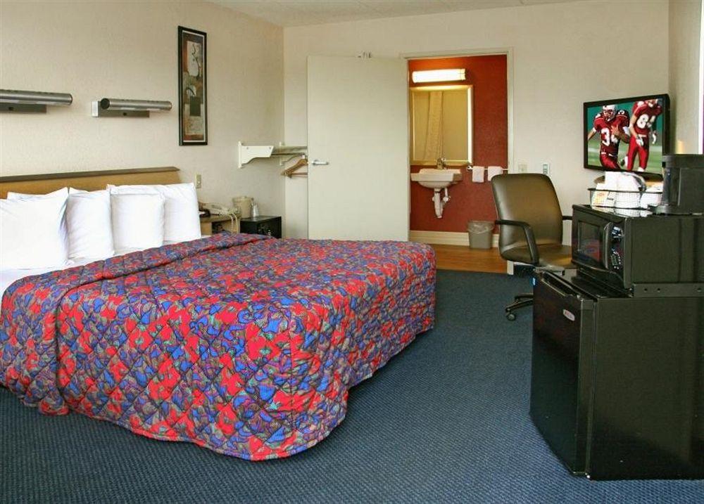 Red Roof Inn Cleveland - Mentor/ Willoughby Quarto foto